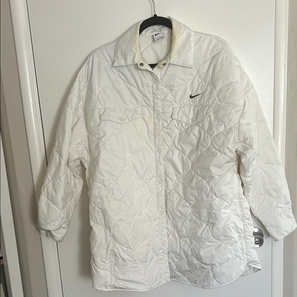 Nike Unisex White Puffer Jacket